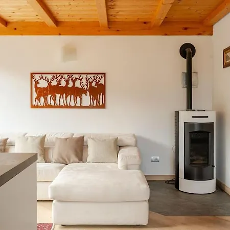 Cancano Apartment *